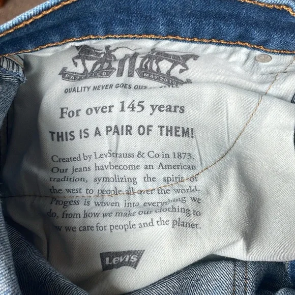 EUC Levi’s 514 Straight Fit men’s jeans Tagged 38x32 (measures 40x30) - Picture 9 of 9